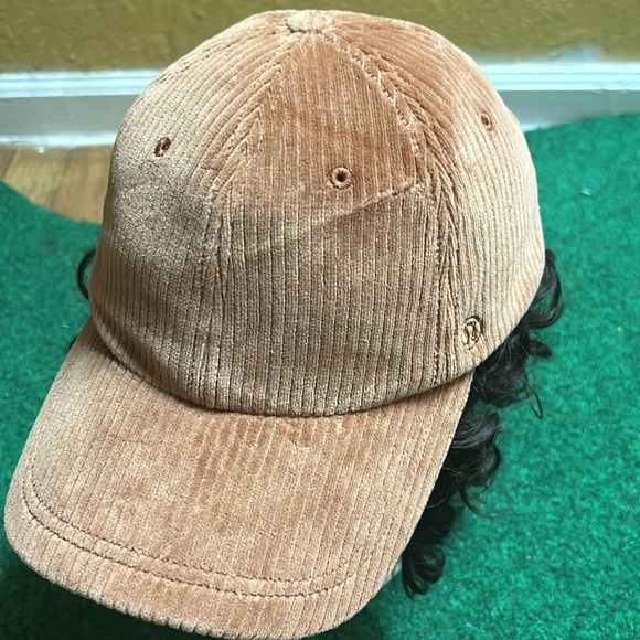 Lululemon Hat - Picture 1 of 8